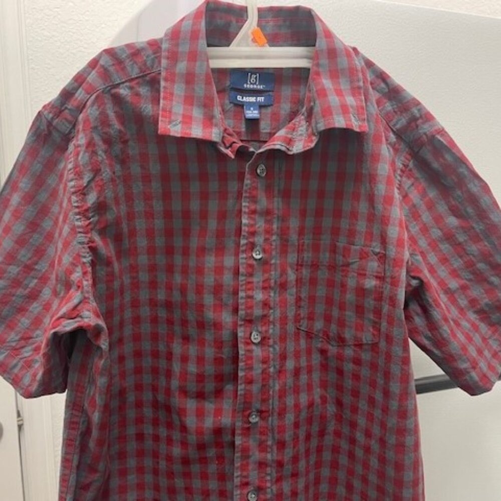 2 Men's Button-Up 95% cotton Shirts with Short Sleeves size Small - Picture 5 of 13